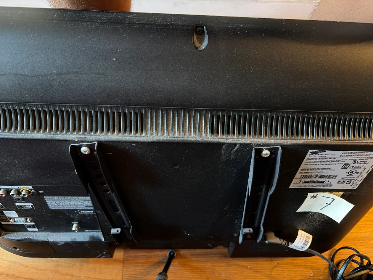 Samsung 32" LH32HDB Television - photo 4