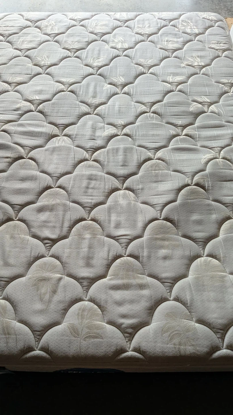 Queen mattress with box/ free delivery - photo 5