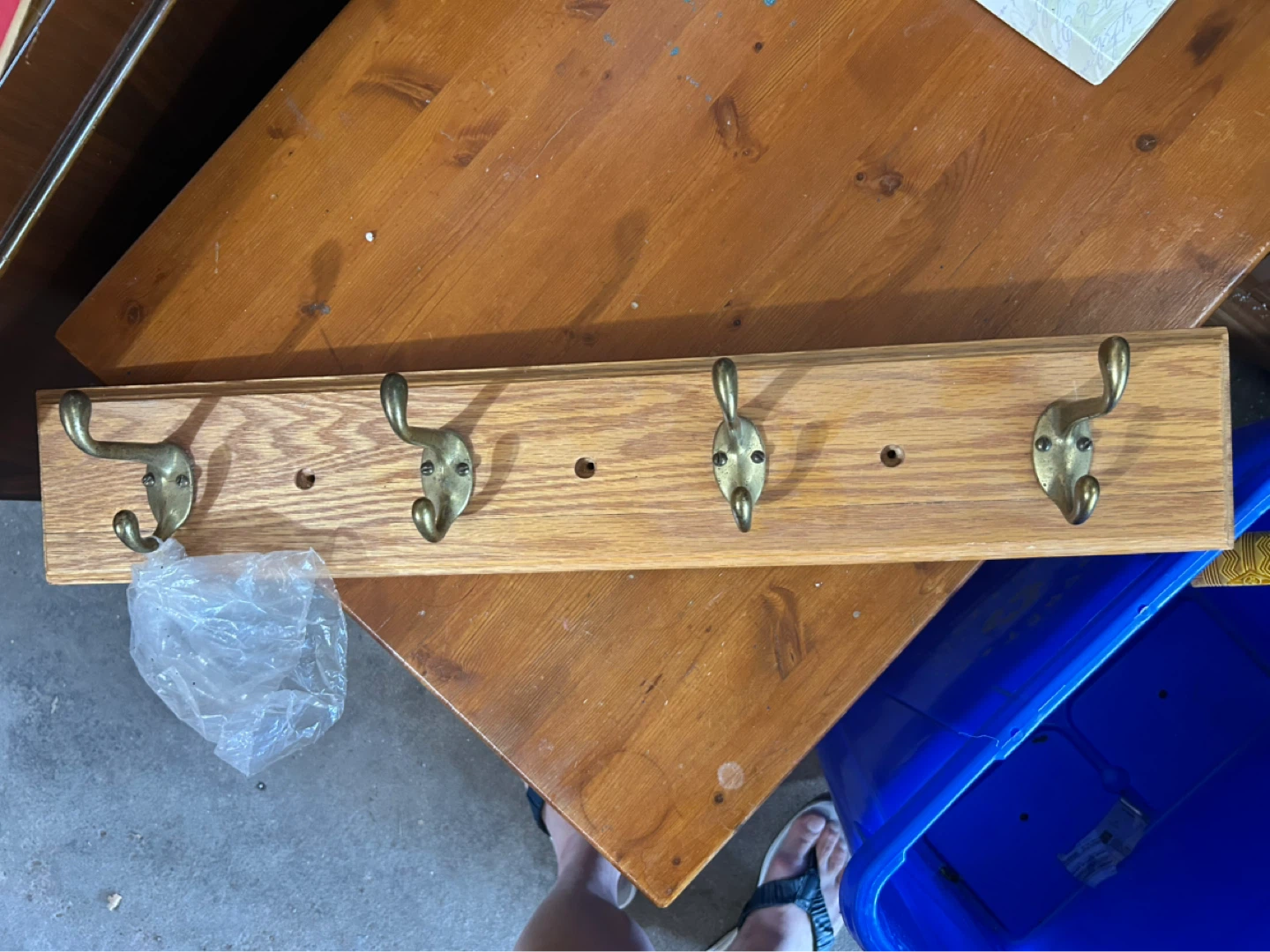 Solid Wood Wall Mounted Coat Rack with 4 Hooks