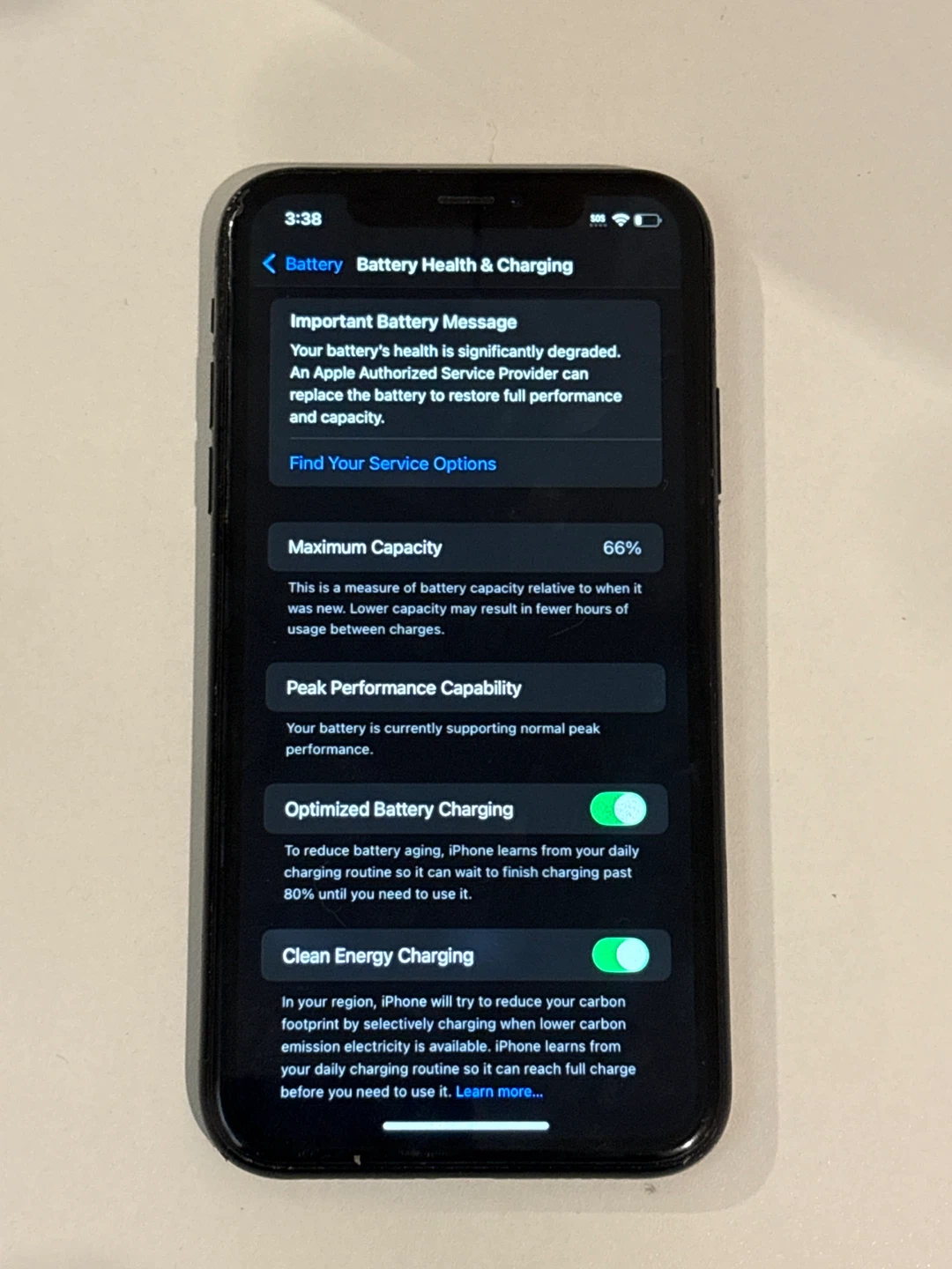iPhone XR - photo 3