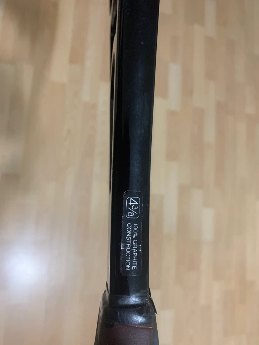 Wilson Sting Midsize Graphite Tennis Racket with Dunlop Cover - photo 4