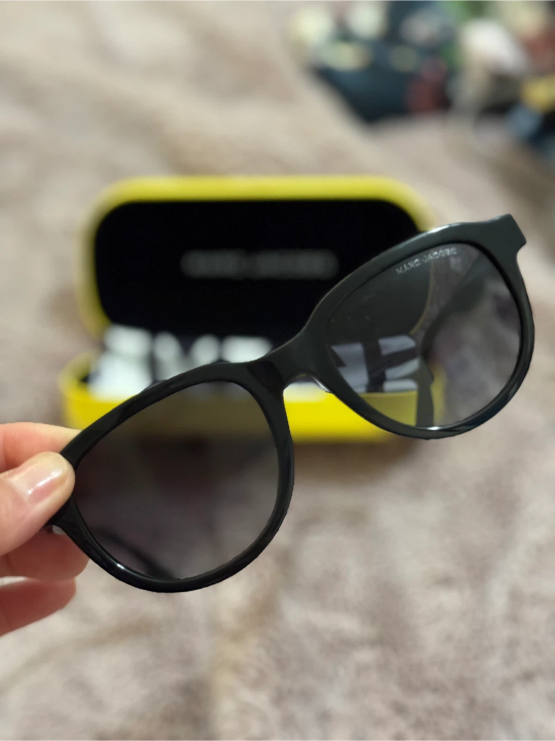 Marc Jacobs Black Sunglasses with Case - photo 5