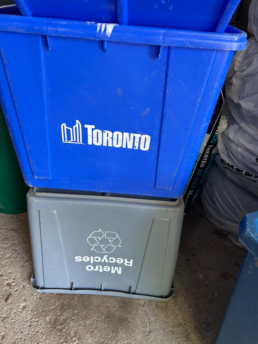 Toronto Recycling Bin
