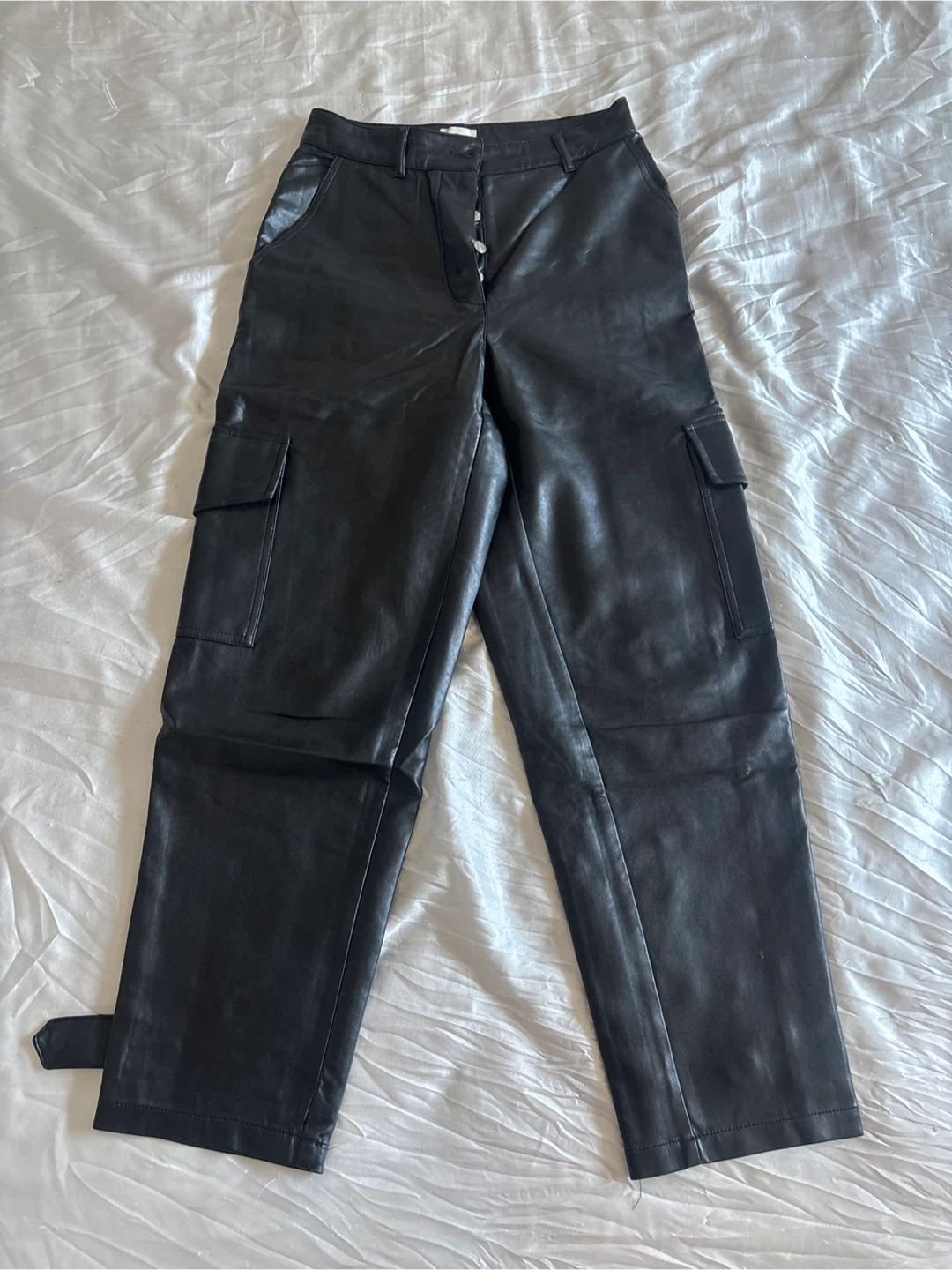 Wilfred Black Faux Leather Cargo Pants Size 4