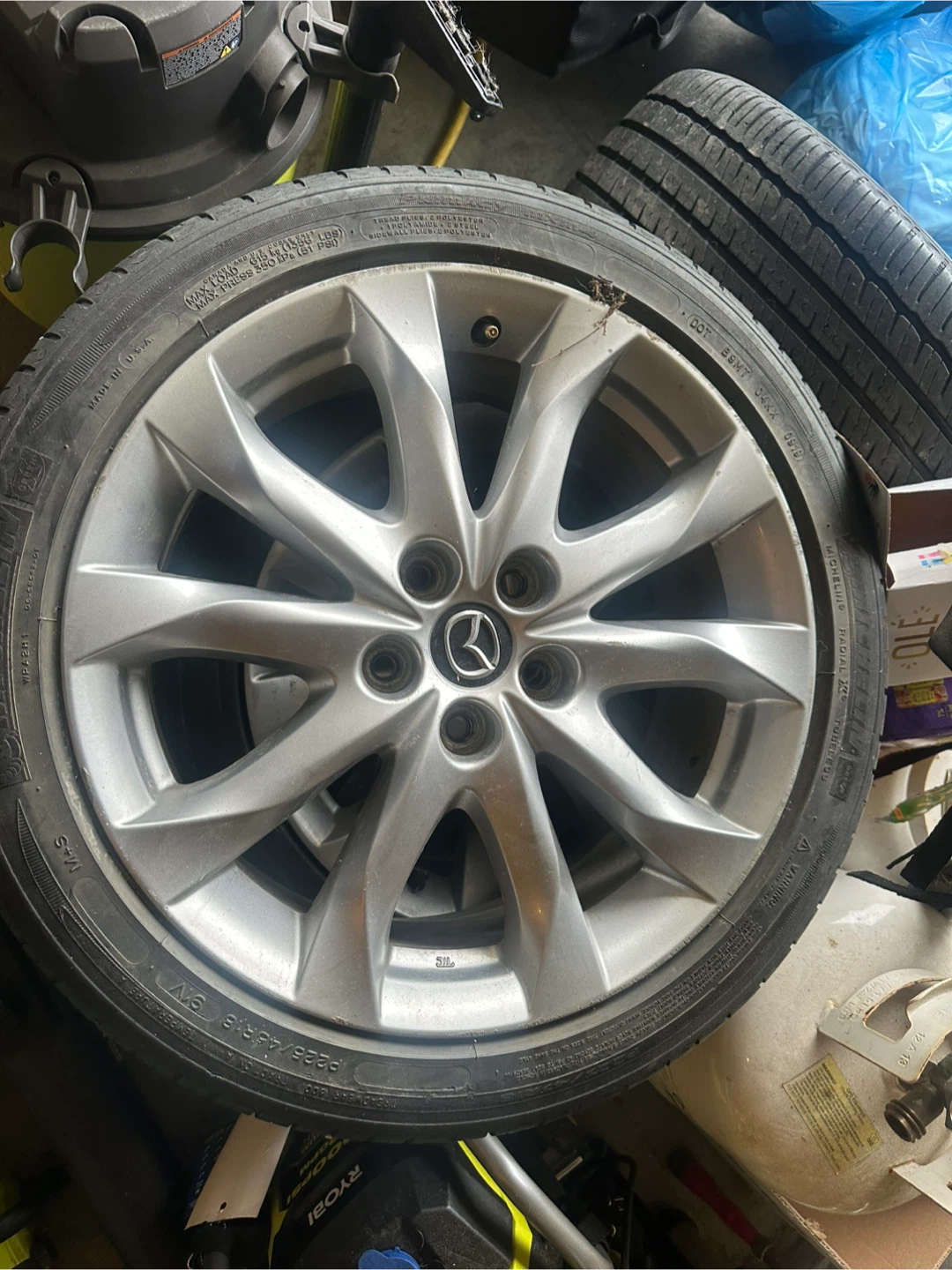 Mazda Alloy Wheel with Michelin Tire P225/45R18 - photo 3