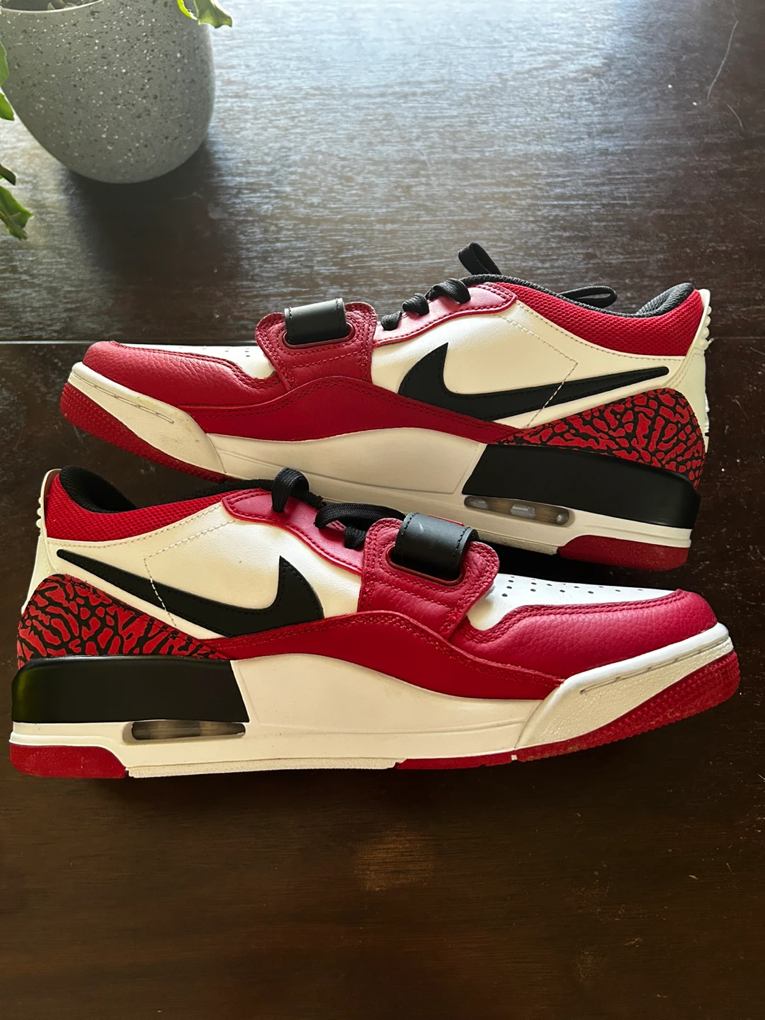 Jordon legacy lows 312 - photo 3