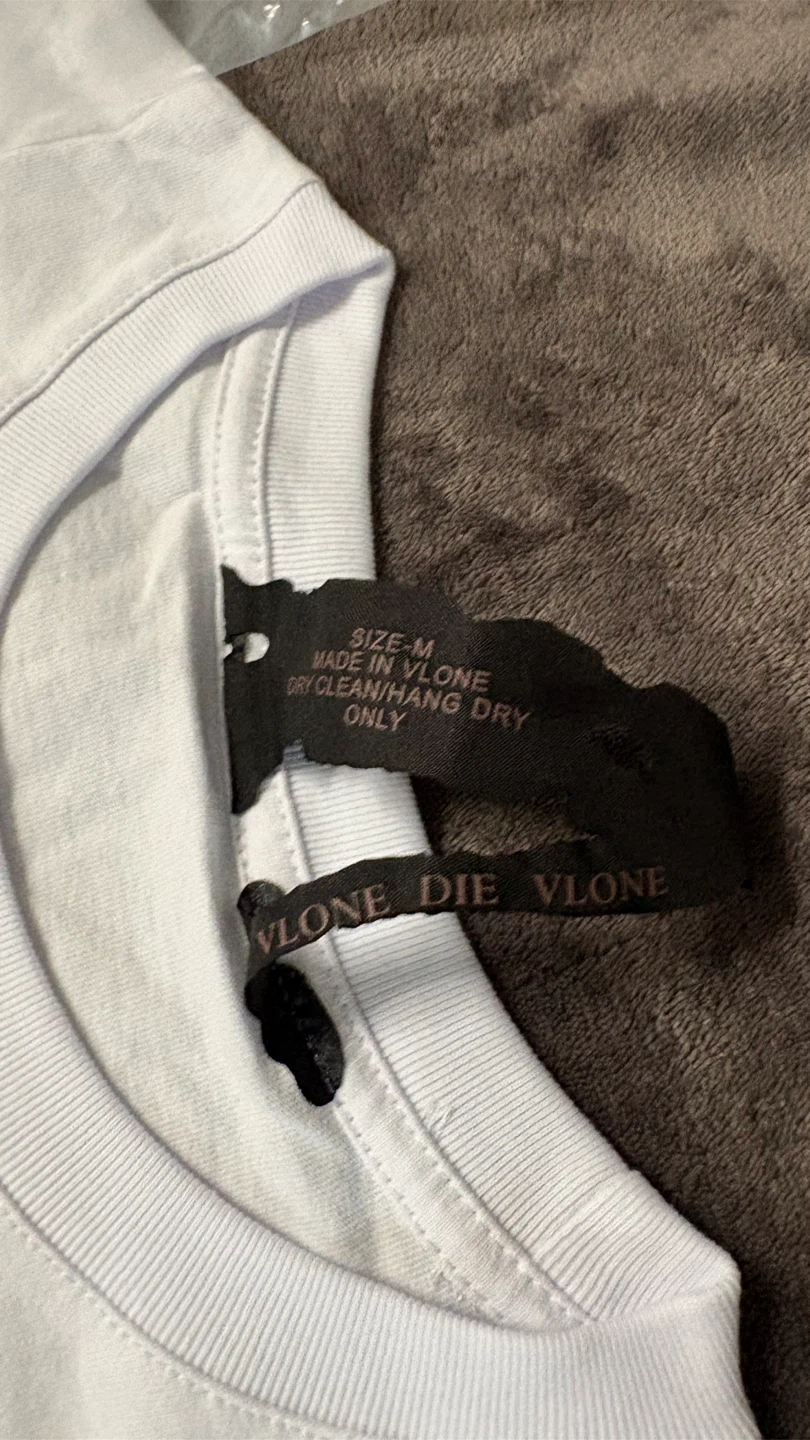 Vlone white/red t-shirt - photo 4