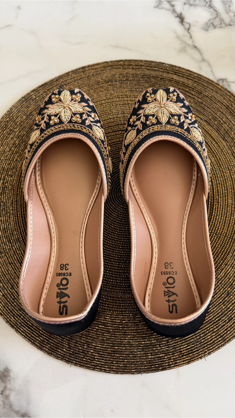 Stylo Black Embroidered Flats - Size 38