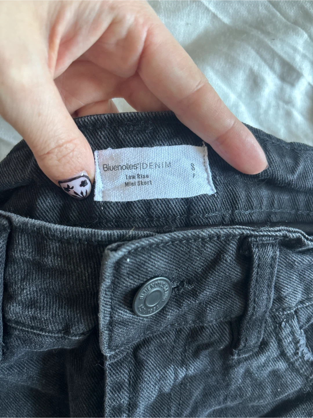 Bluenotes Black Denim Low Rise Mini Skirt - Size S - photo 2