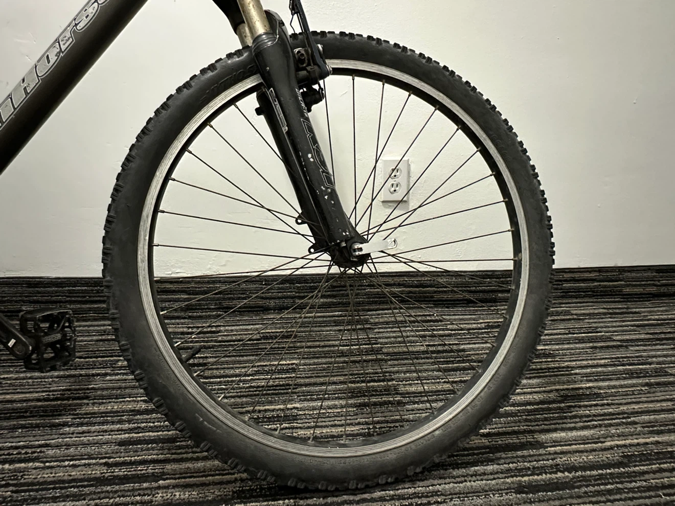 Iron Horse Maverick Comp DX Mountain Bike - photo 3