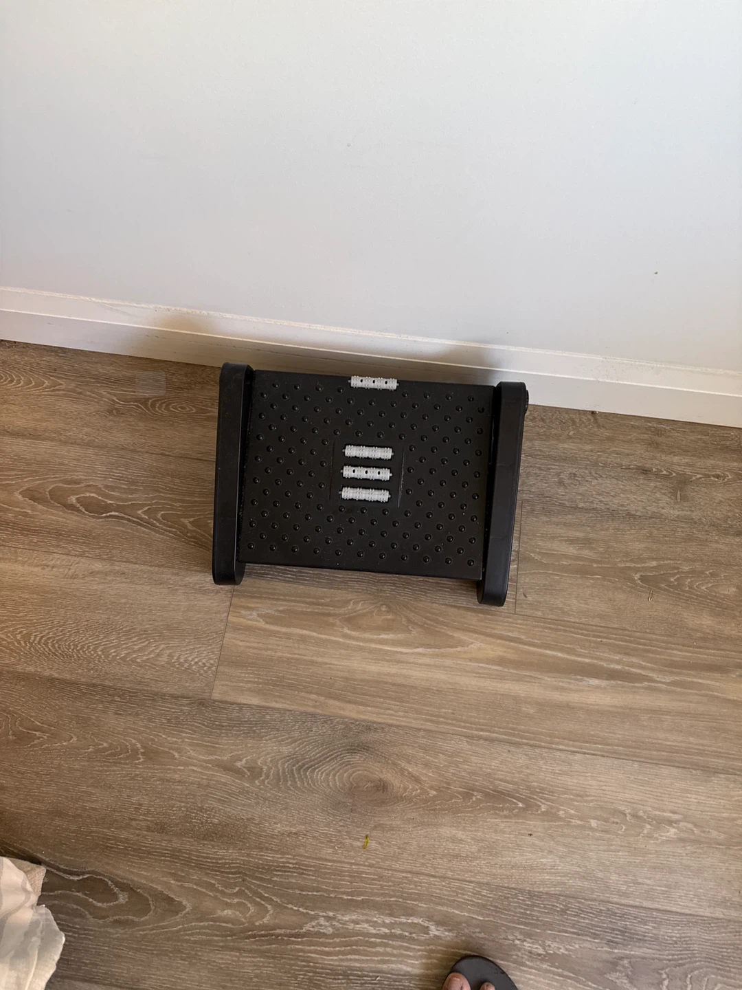Black Footrest