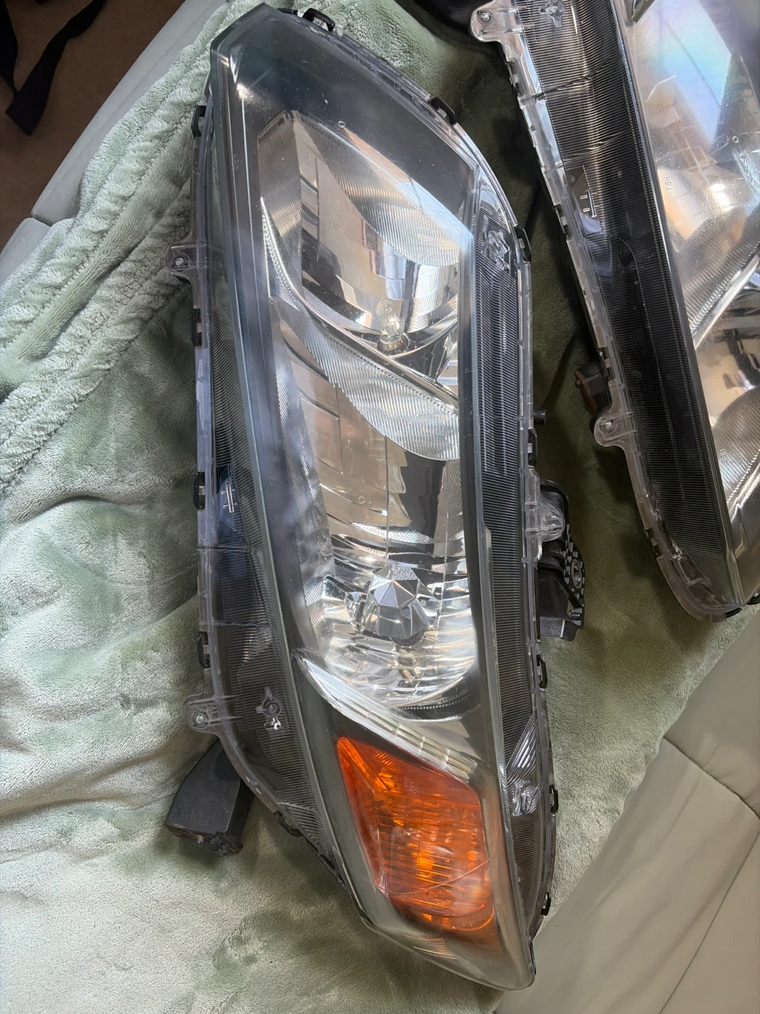 Pair of Car Headlights - Clear and Amber Lens - photo 3
