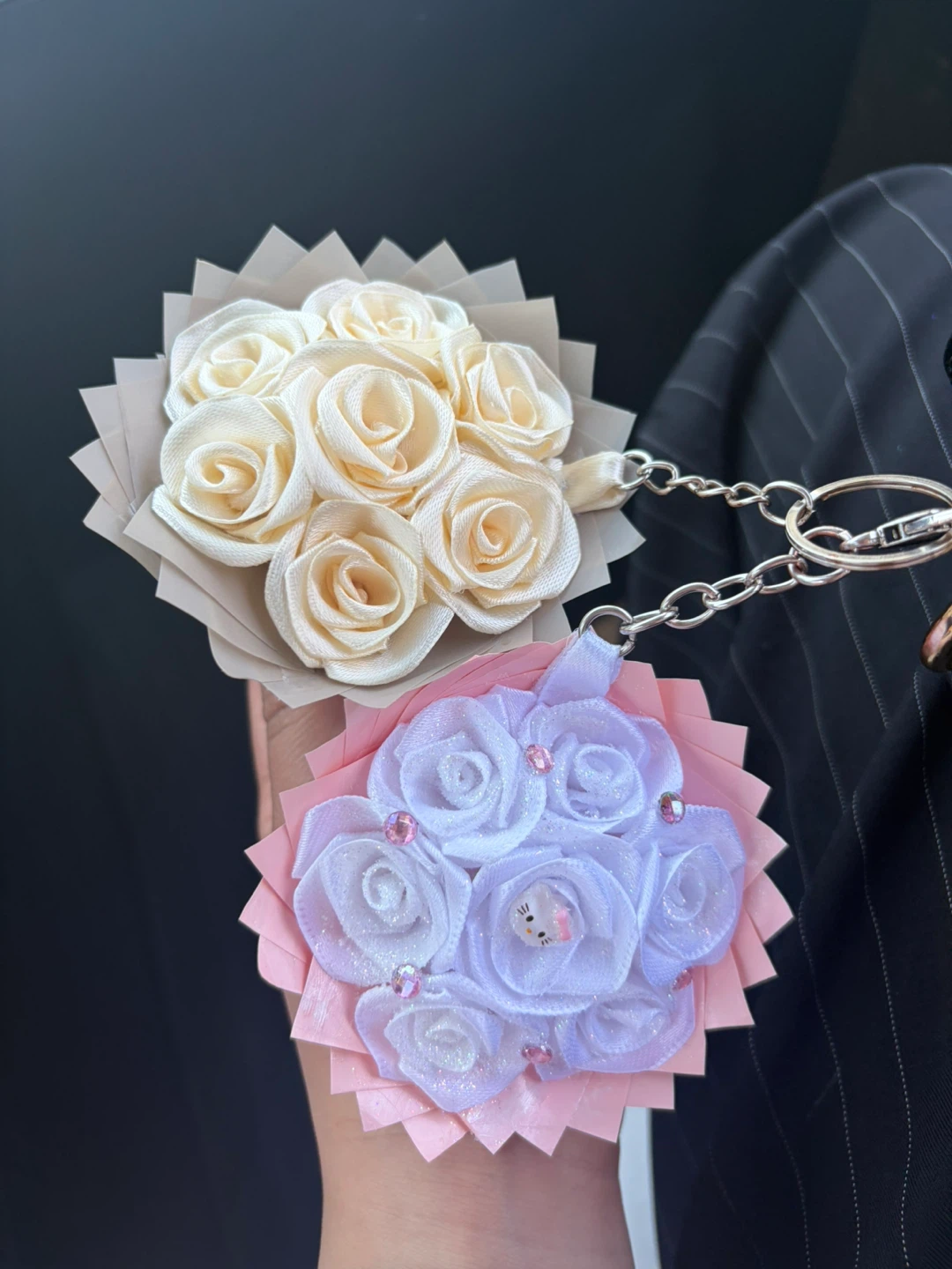 Hello kitty Mini bouquet customizable keychain - photo 3