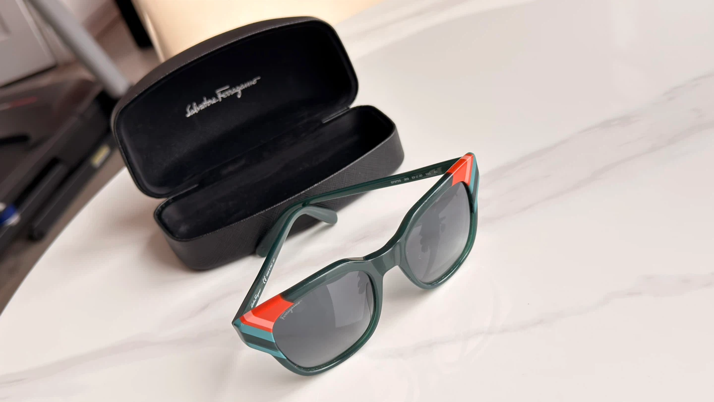 Authentic Salvatore Ferragamo Sunglasses - photo 2
