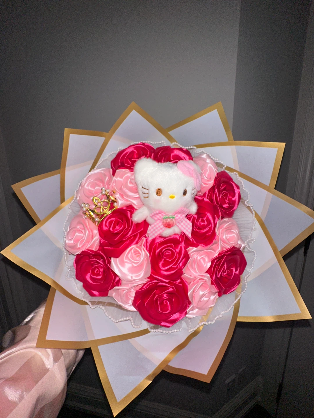 Hello Kitty Flower Bouquet with Plush Toy