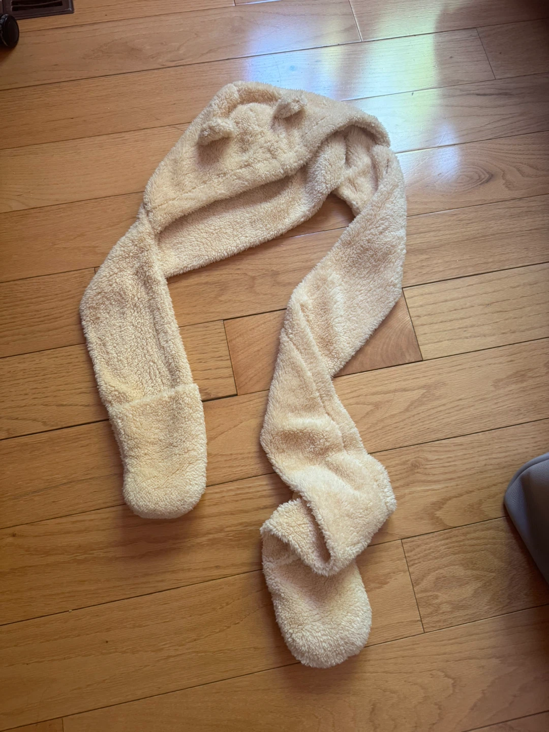 Fuzzy Bear Hood Scarf with Mittens