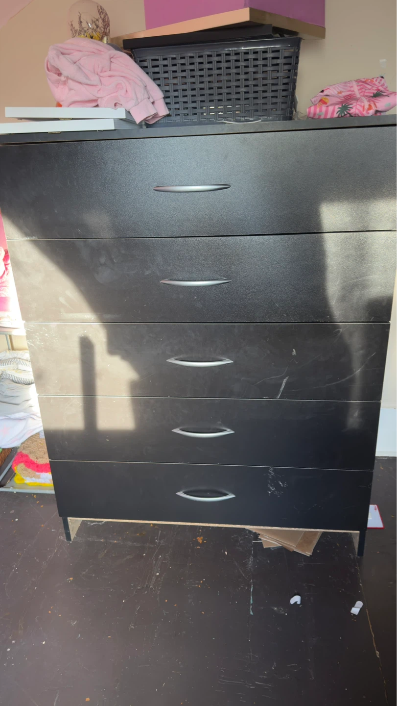 Black 5-Drawer Dresser