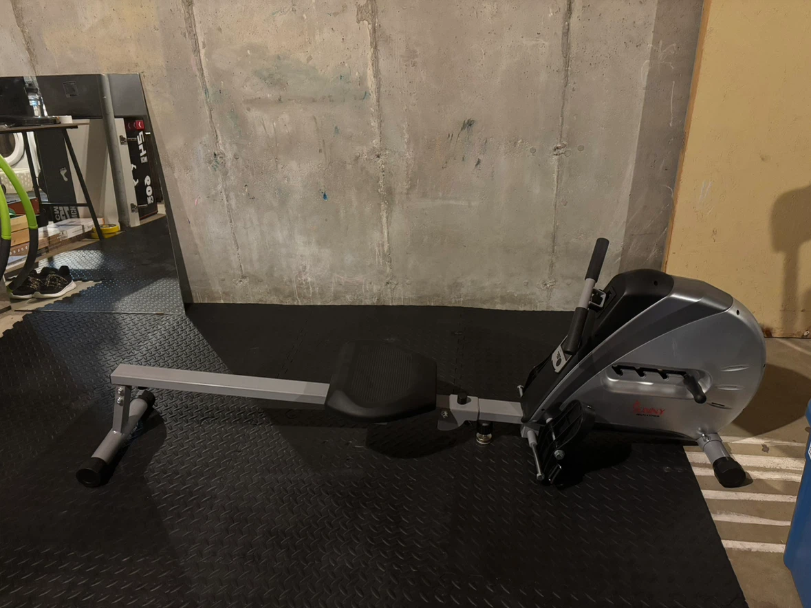 Sunny Health & Fitness Rowing Machine