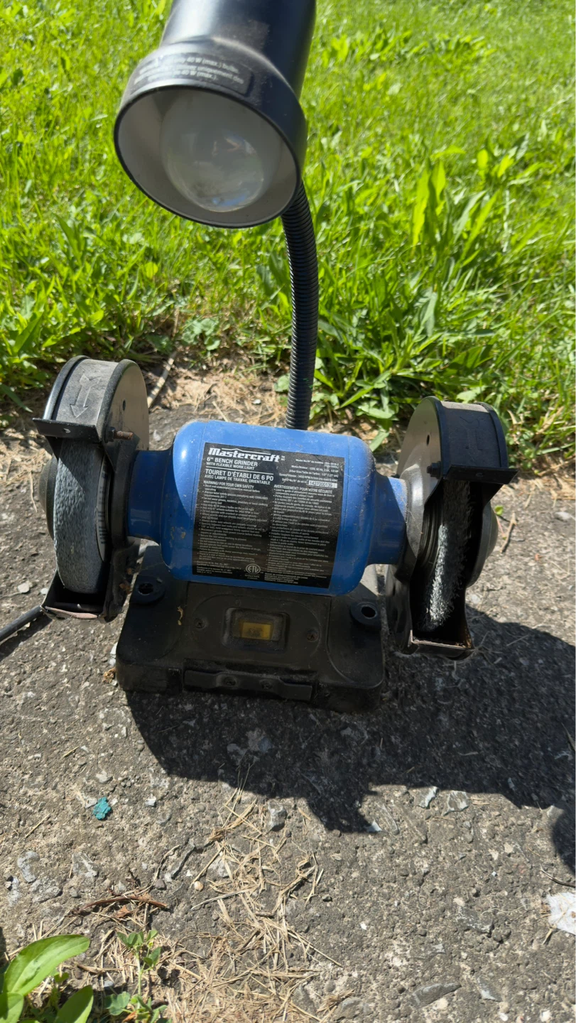 Mastercraft 6" Bench Grinder with Flexible Work Light