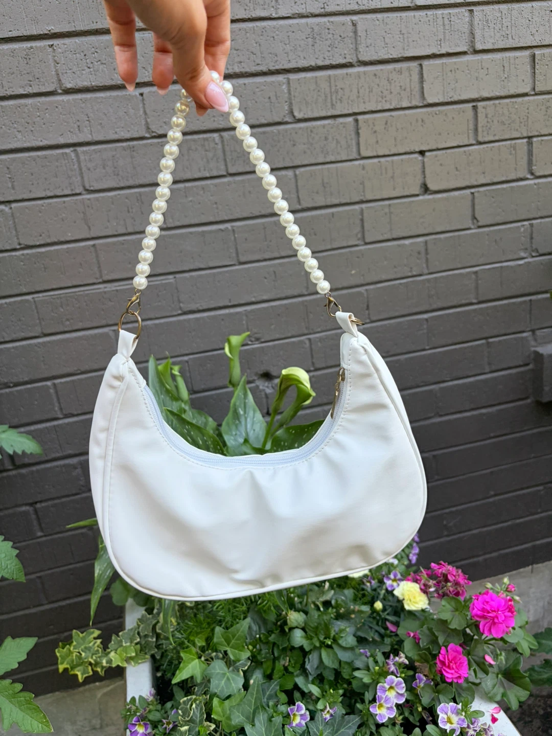 White Shoulder Bag with Pearl Strap