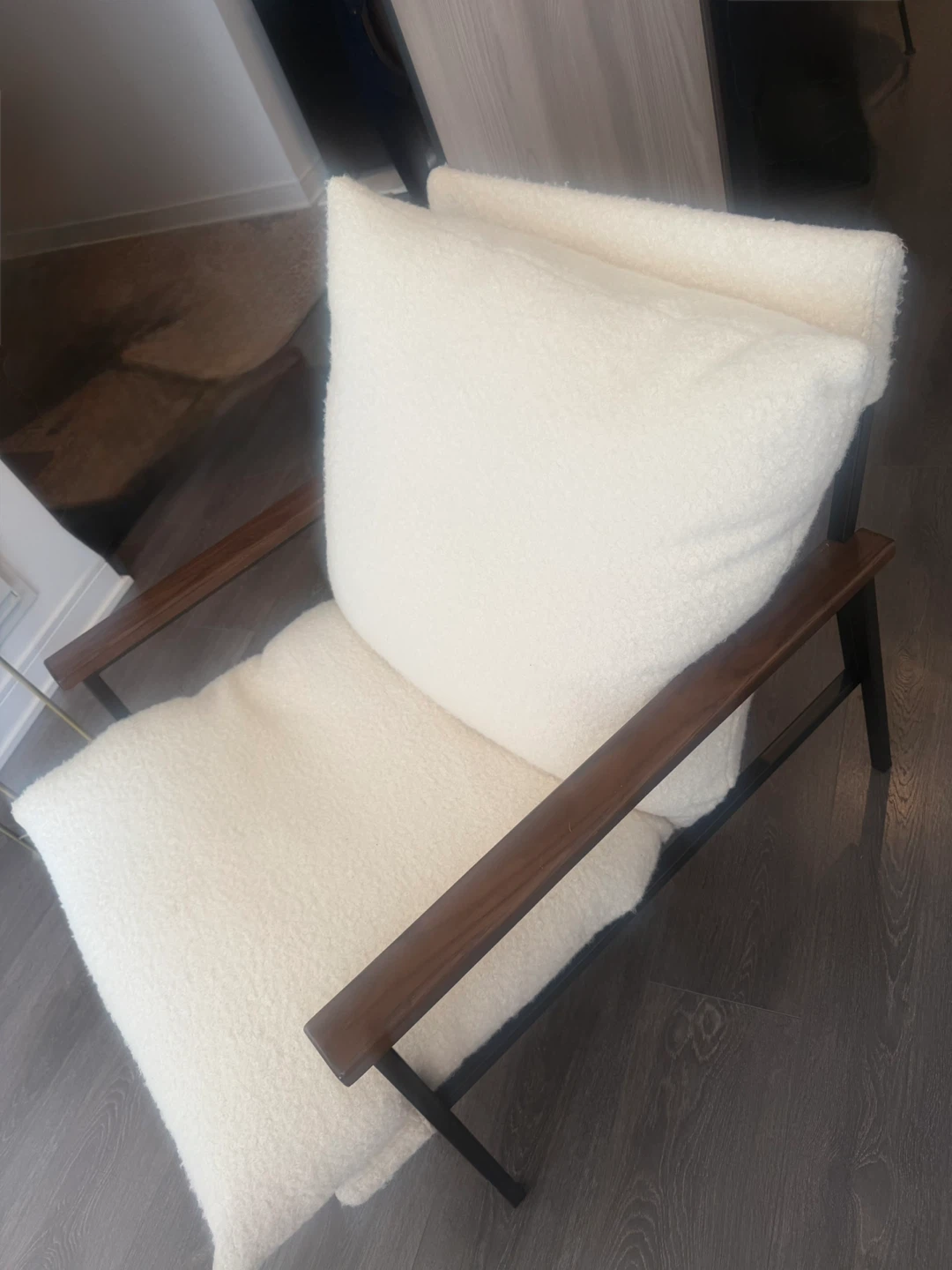 Cozey Mira Lounge Chair