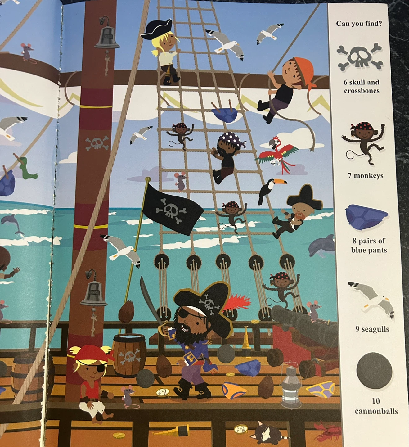 Search and Find Pirates Book - photo 2
