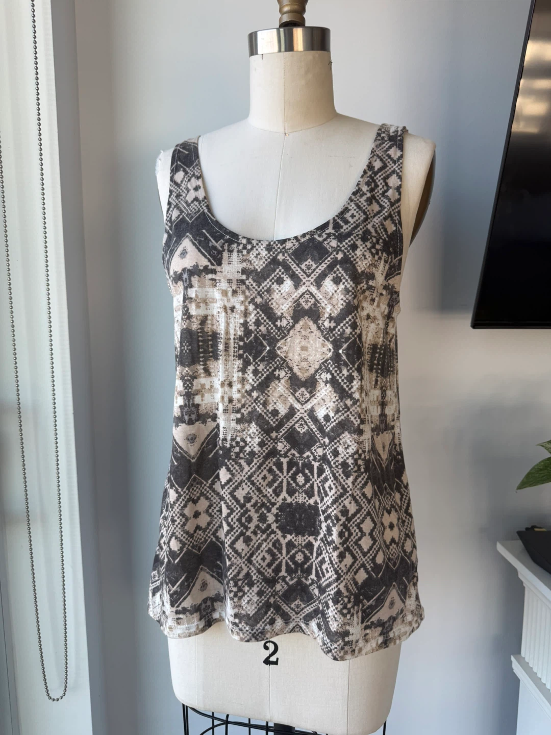 New with tag Ecote Tank Top Size S