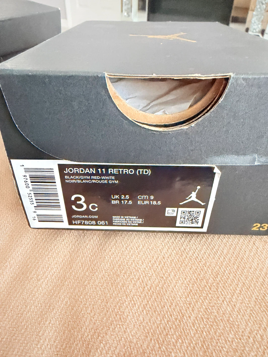 Jordan 11 Retro Toddler Sneakers Size 3c - photo 4