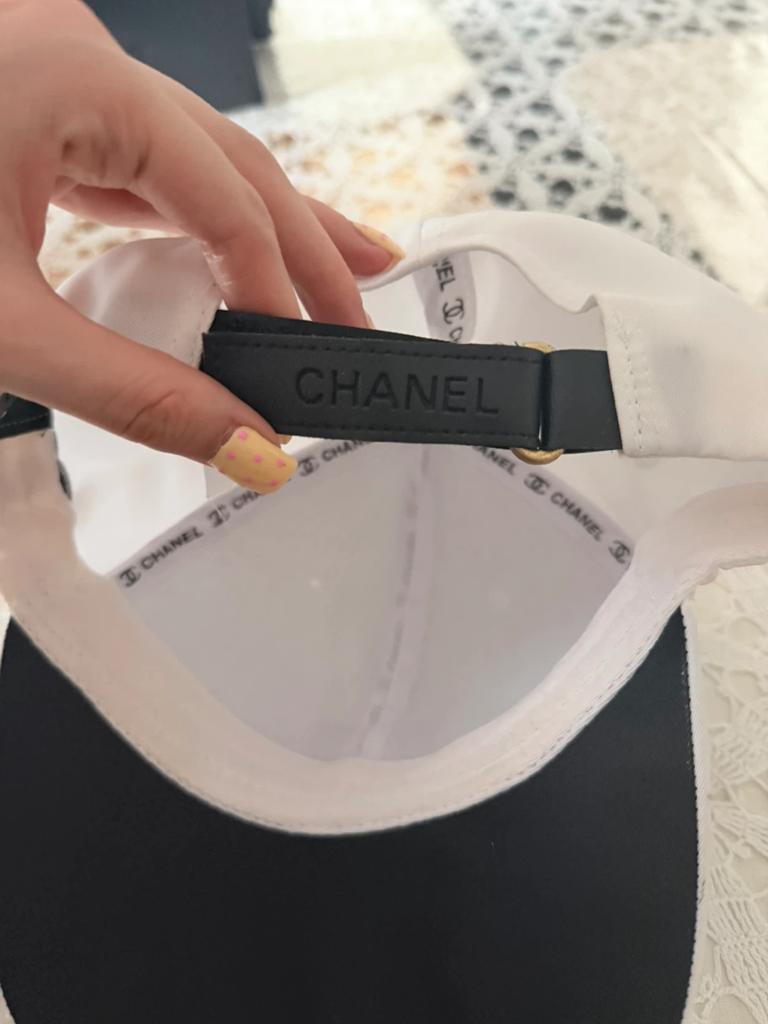 Chanel White & Black Baseball Cap - photo 4