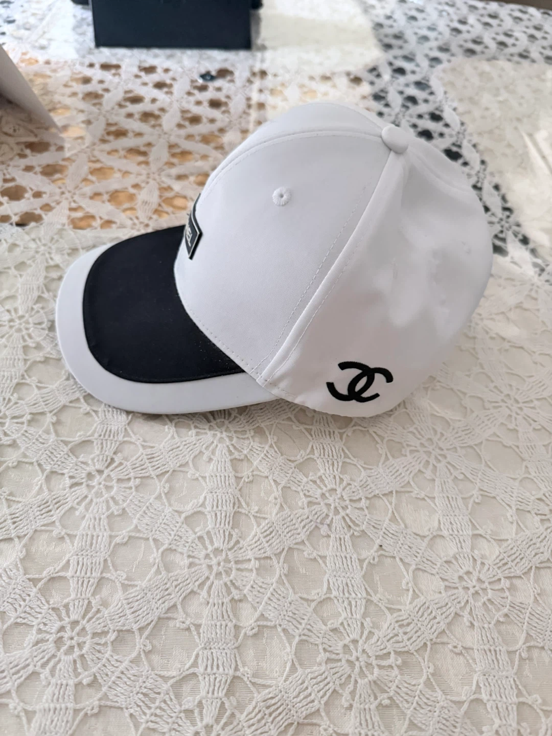 Chanel White & Black Baseball Cap - photo 2