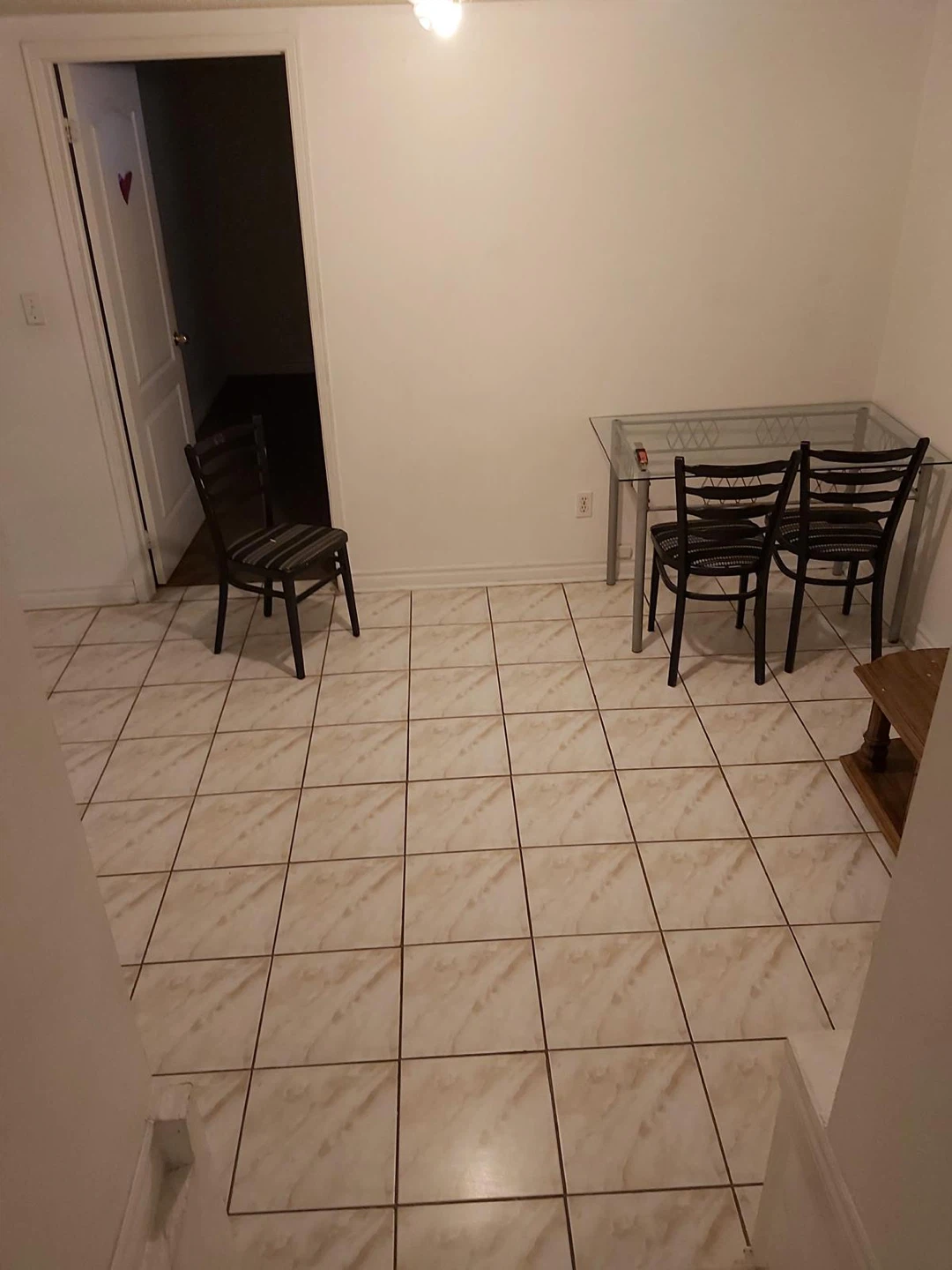 2 Bedroom Basement Apt - photo 4