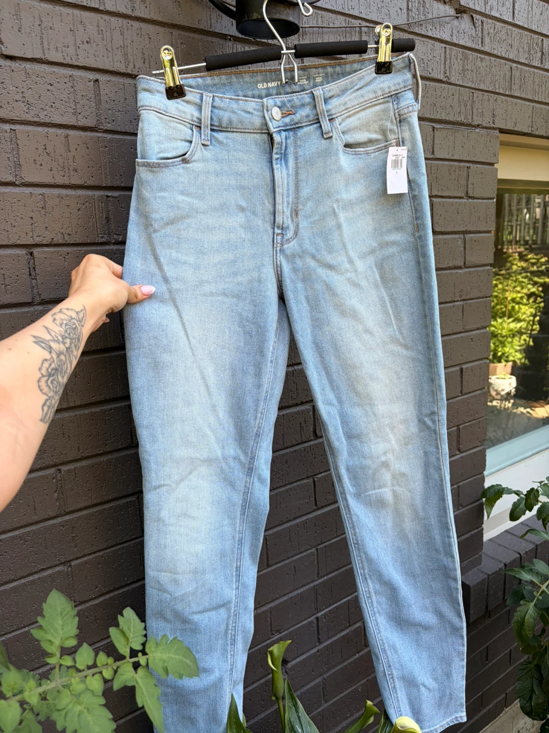 Old Navy Women's Straight Leg Jeans Size 2