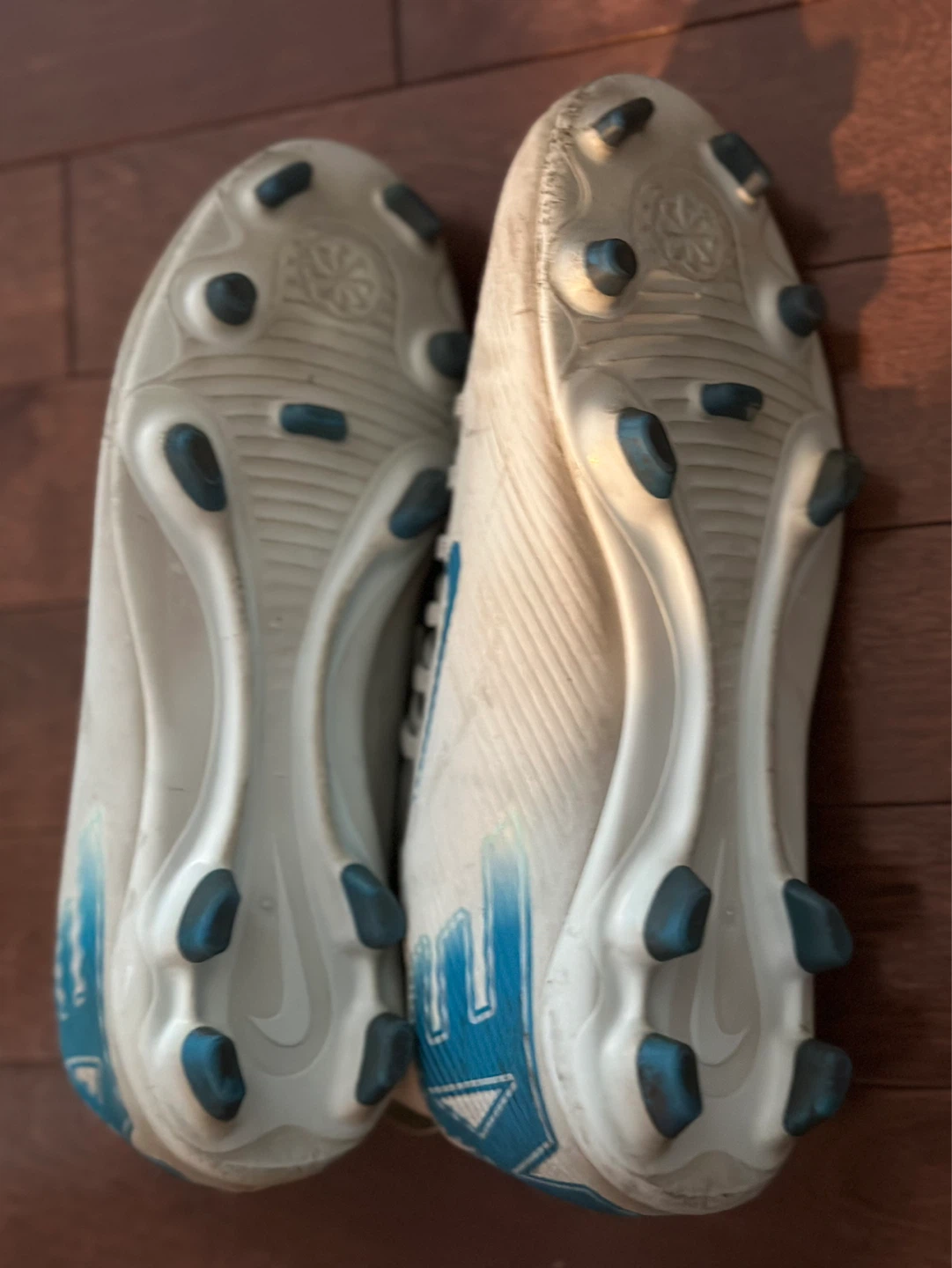Nike Mercurial Soccer Cleats 6Y - photo 3