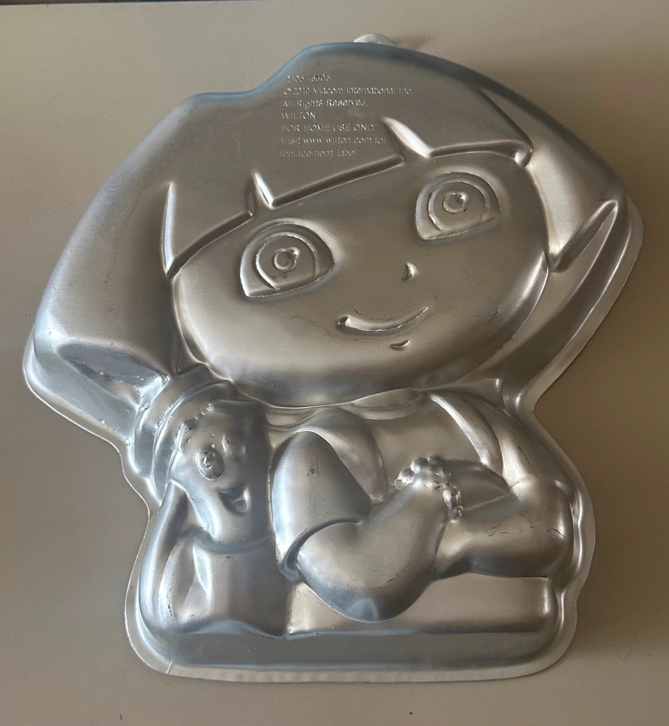 Wilton Dora the Explorer Cake Pan - photo 2