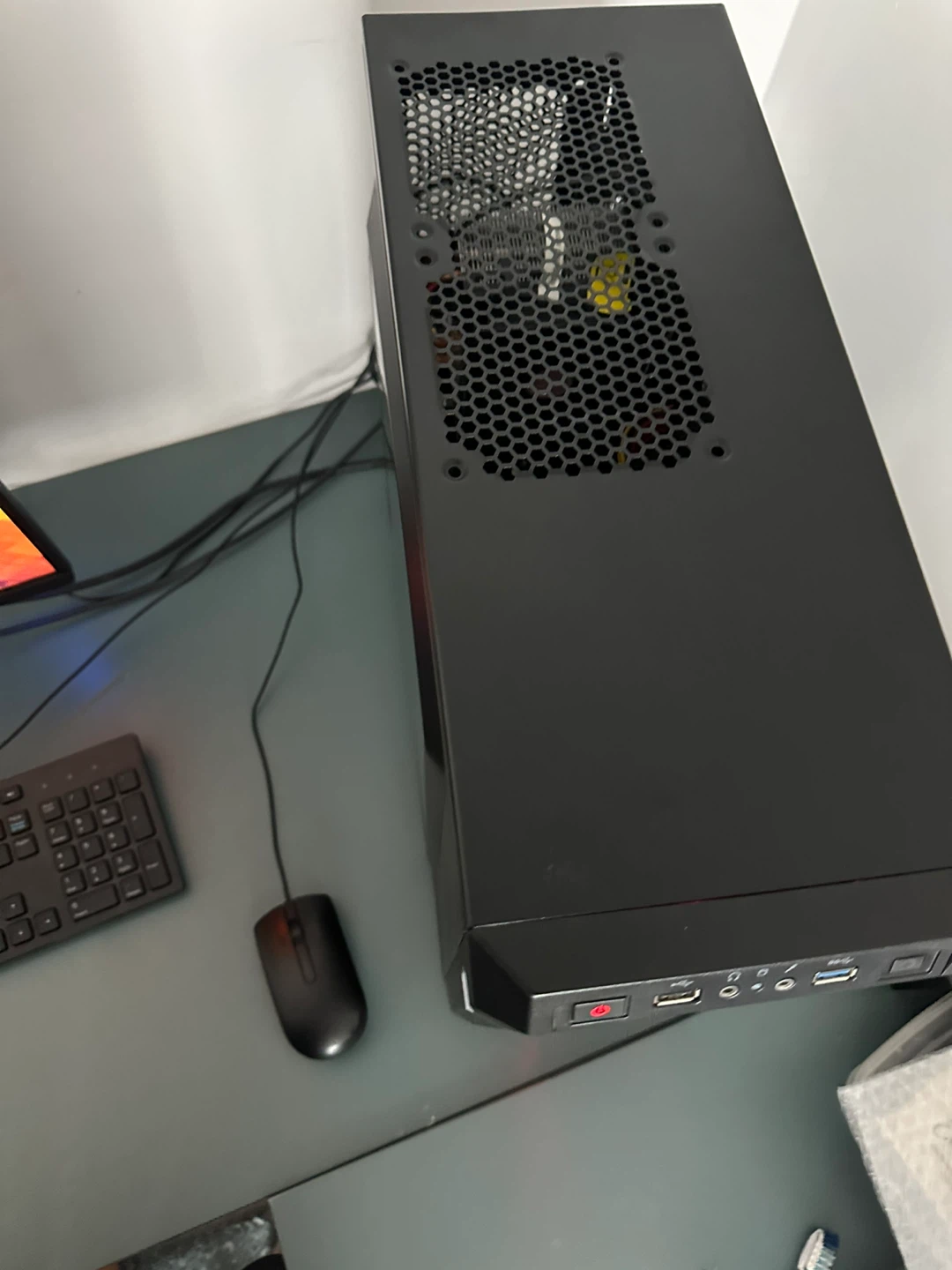 Custom Gaming Pc - photo 3