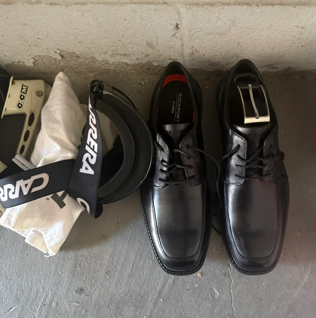 CCM kids Hockey Skates and Rockport men’s Shoes - photo 3