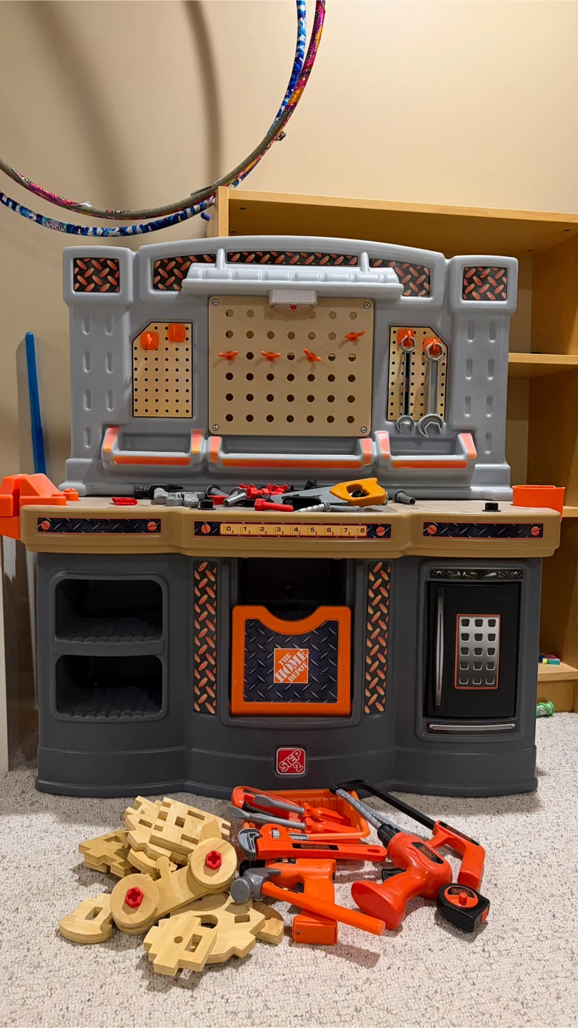 Step 2 Kids Workbench with Tools and Extra pieces