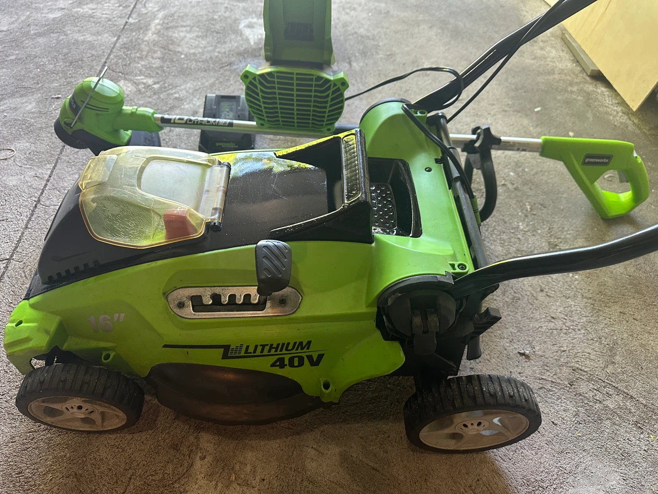 Combo 40v  Greenworks lawn mower ,, string trimmer,, blower - photo 5