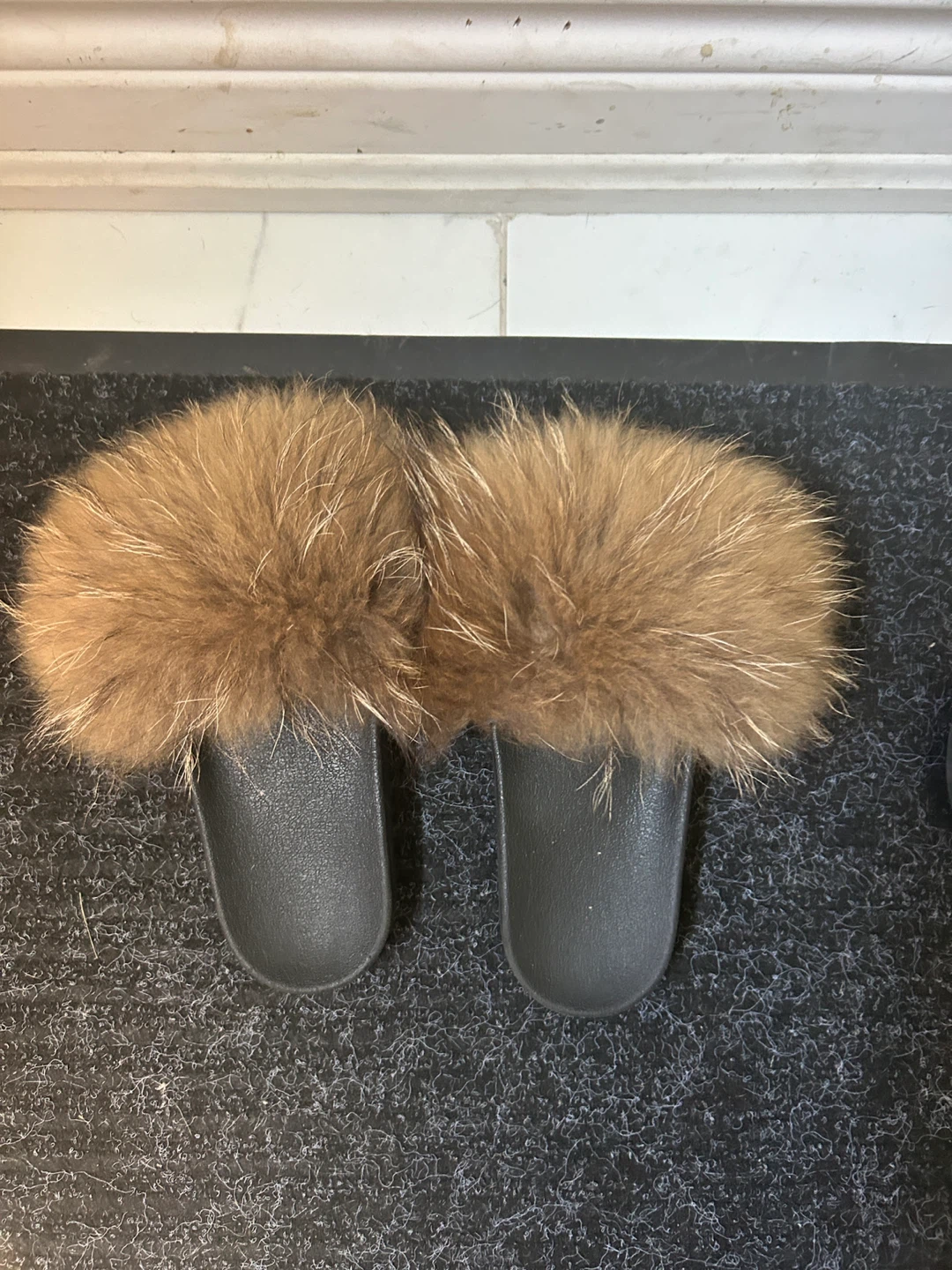 Brown Fur Slides - Size 8 Women's - photo 2