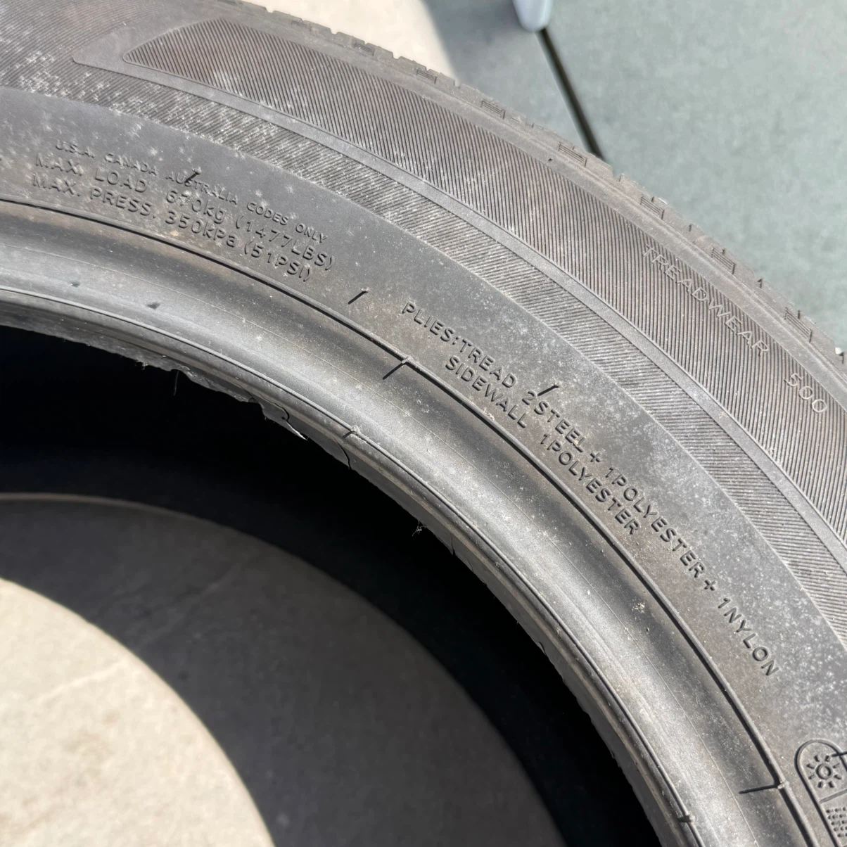 Hankook 215/55R17 Tire(완료) - photo 3