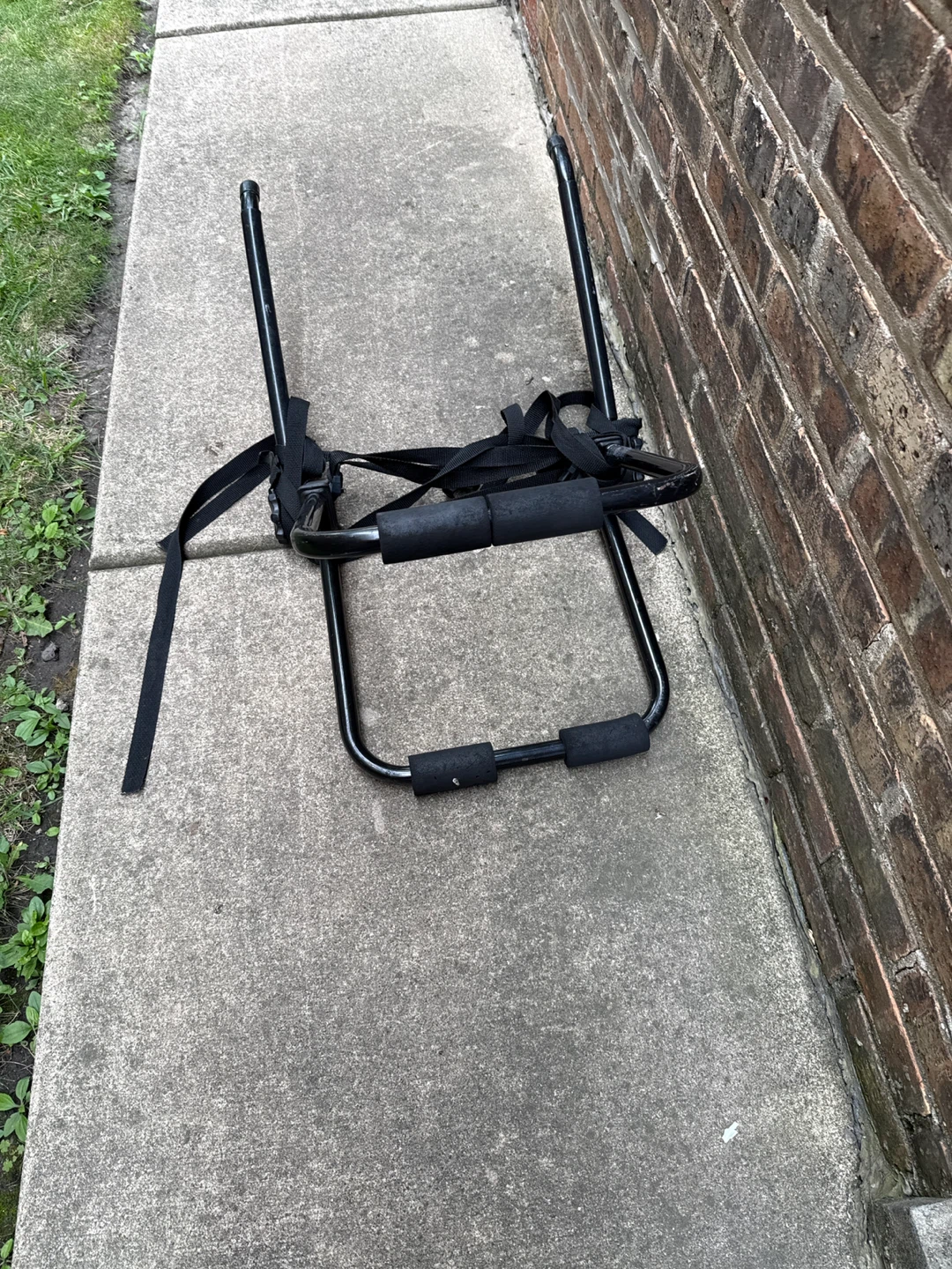 Black Trunk Mount Bike Rack - photo 2