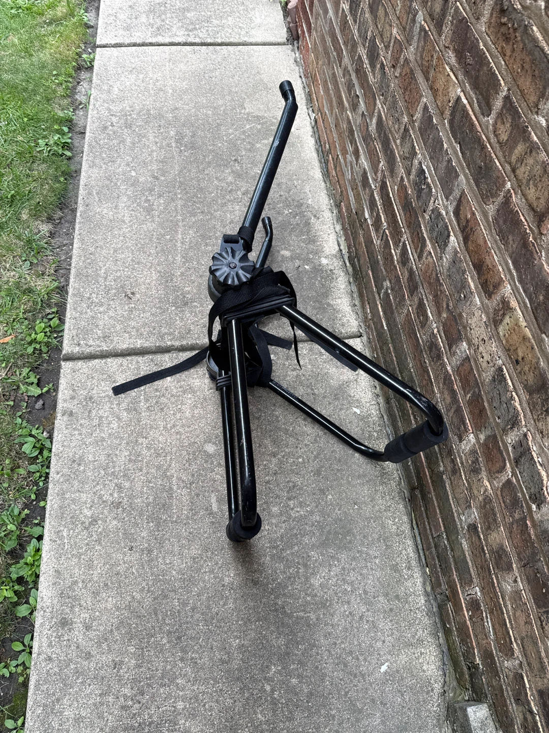 Black Trunk Mount Bike Rack - photo 3
