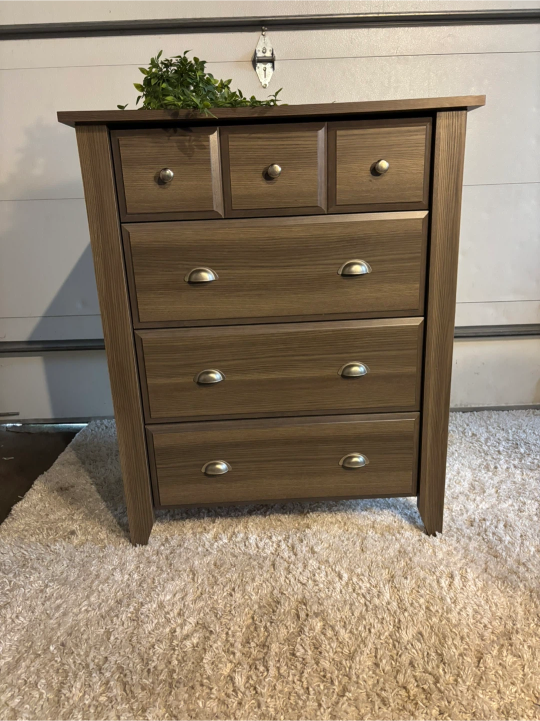 Brown 5-Drawer Dresser