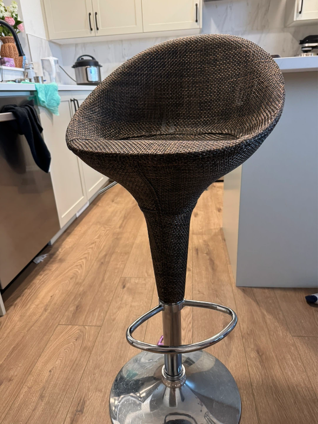 Pair of Dark Wood Accent Tables - photo 4