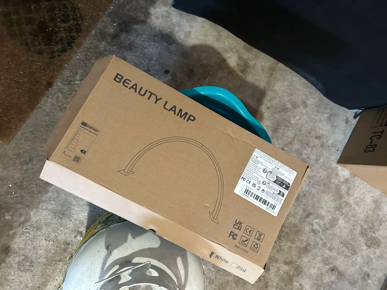 White LED Beauty Lamp with Stand - photo 4