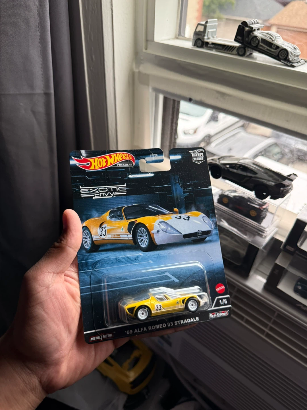 Hot Wheels Premium Exotic Alfa Romeo