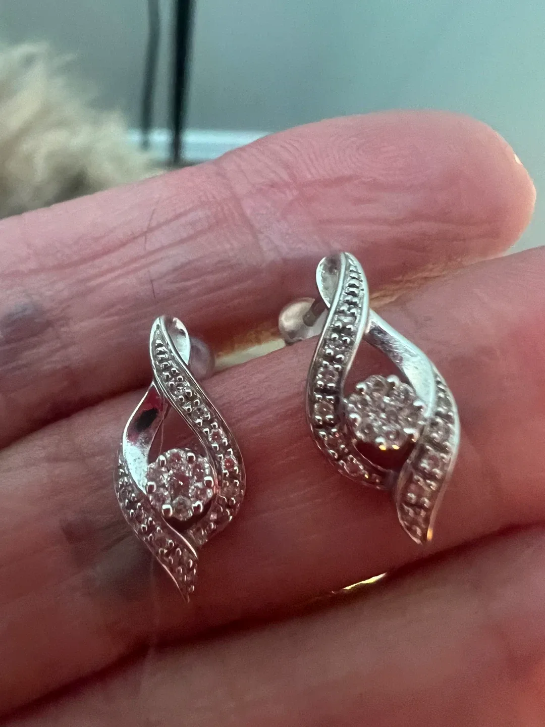 10 k diamond earrings - photo 4