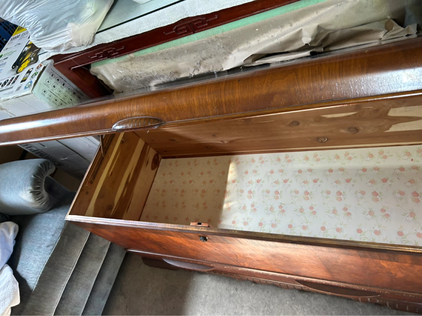 The Honderich Furniture Co. Red Seal Cedar Chest - photo 3