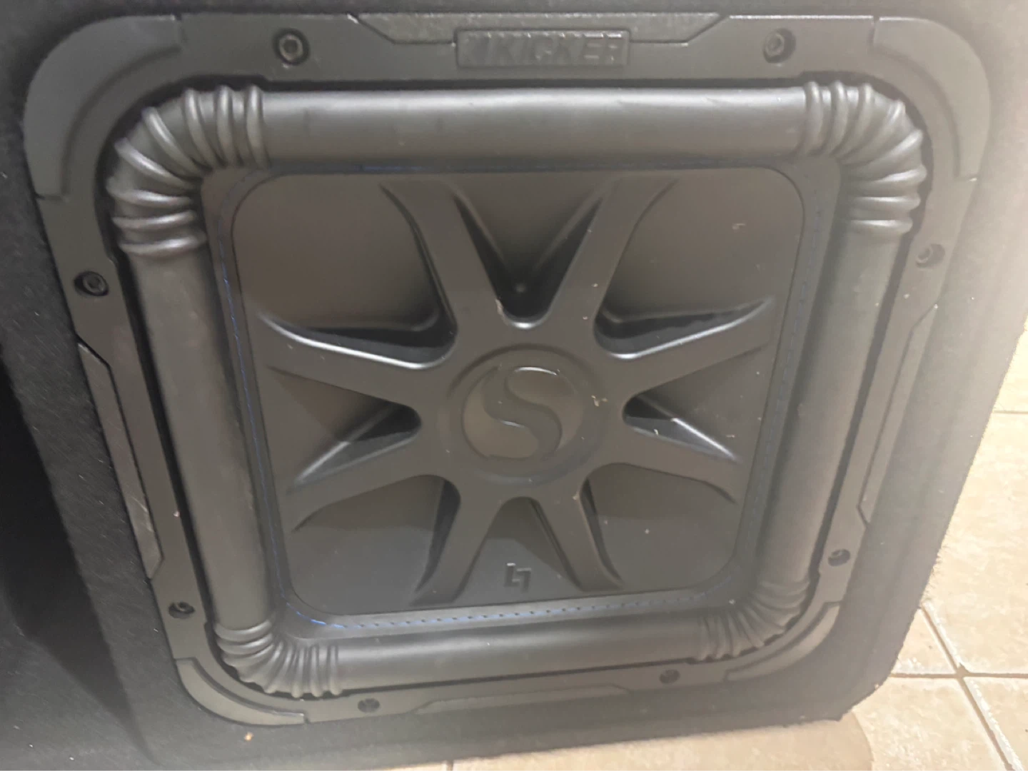 Kicker Solo-Baric L7 Dual Subwoofer Enclosure - photo 5