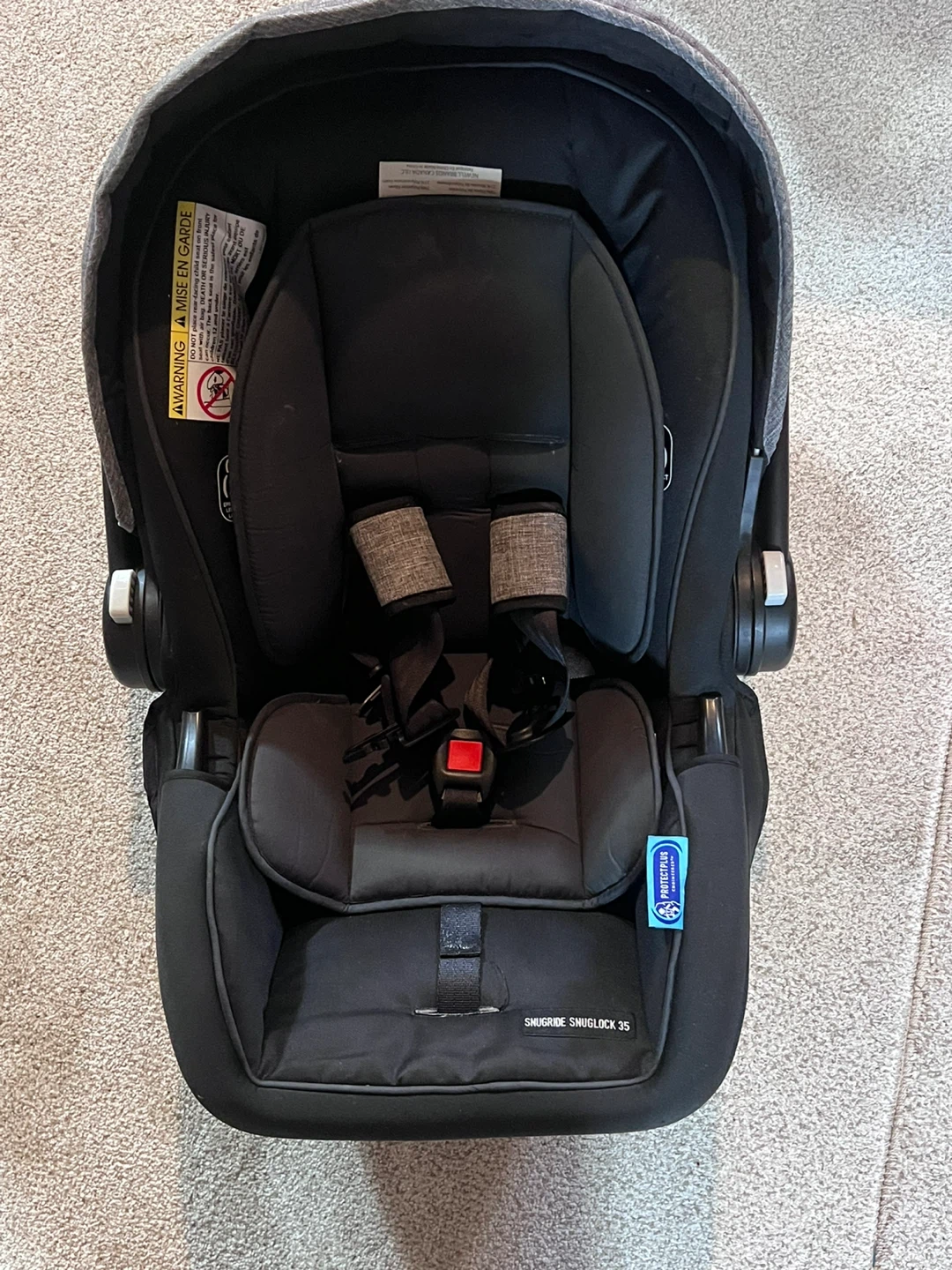 Graco SnugRide SnugLock 35 Infant Car Seat With Base